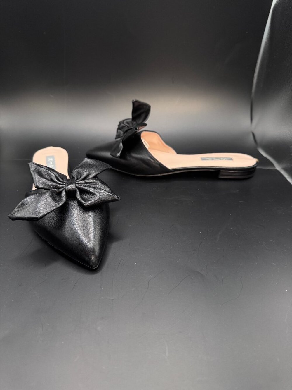38.5 SJP Sarah Jessica Parker Mento Black Pointy Flat Shoes with Bows Leather
